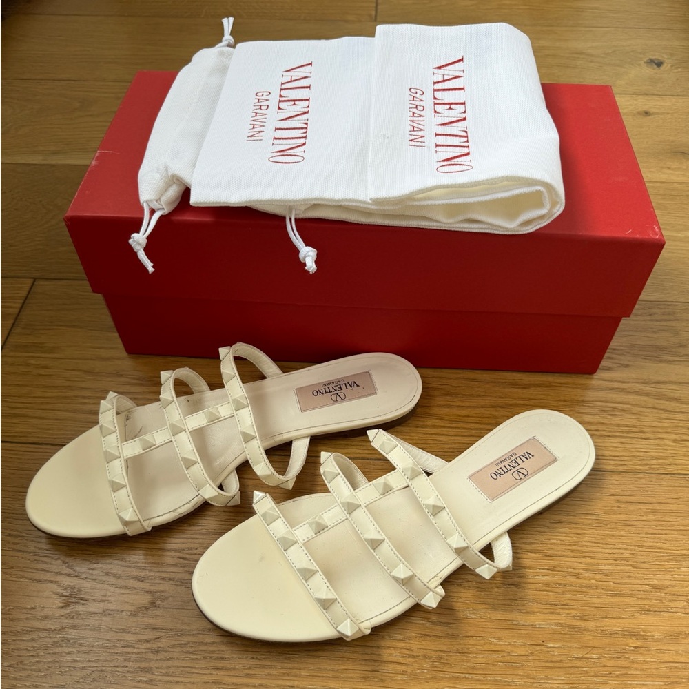 Valentino Rockstud Slide Ivory / White 36